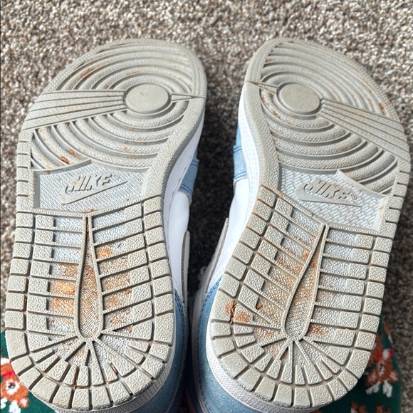 Nike Air Jordan 1 High Blue White Sneakers - Picture 4 of 6